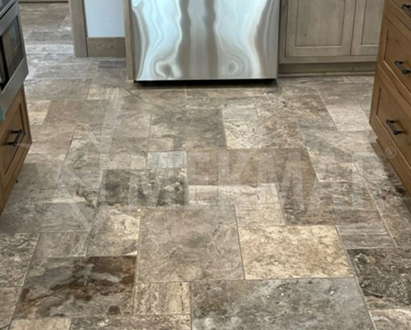 Travertino gris plateado