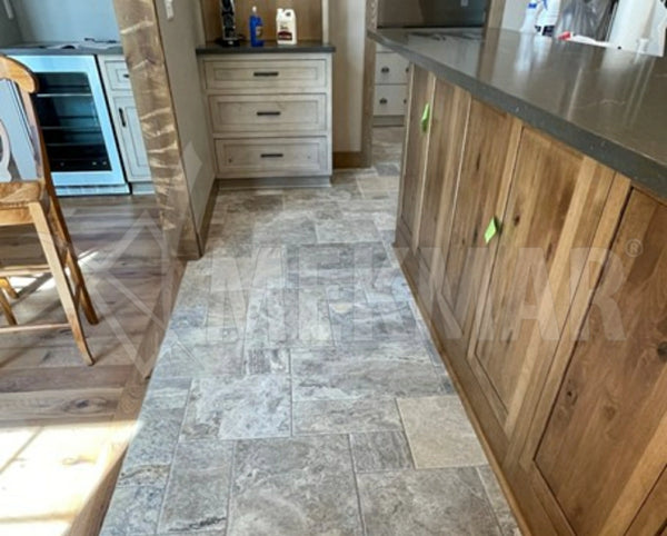 Travertino gris plateado