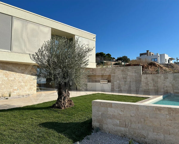 Classic Splitface Travertine