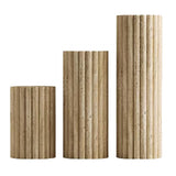 طاولة جانبية من الترافرتين "ترويا لايت" ذات قاعدة مخددة غير مملوءة، بلمسة مصقولة