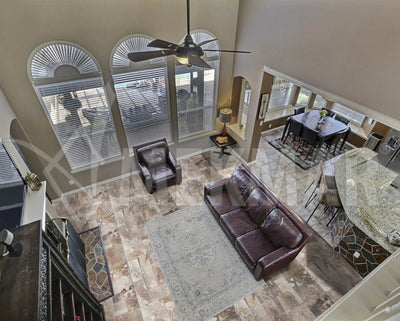 Conjunto de motivos «Storm Noche» en travertino