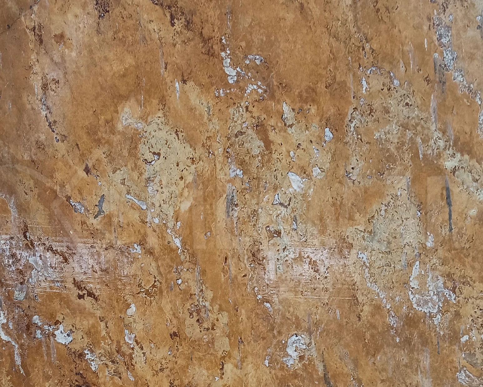 لوح من الحجر الجيري الذهبي - 1